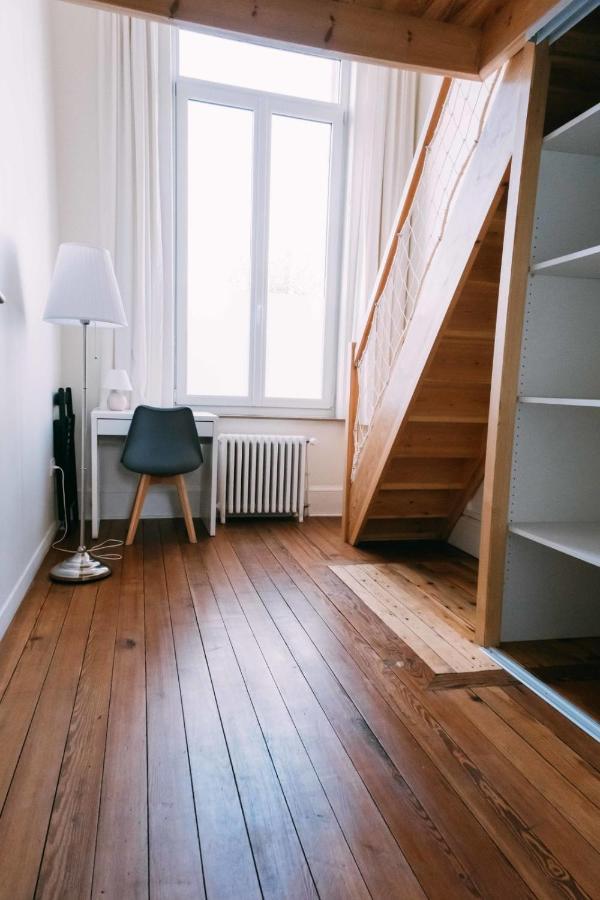Charming Apartment With Terrace In Lille Лилль Экстерьер фото